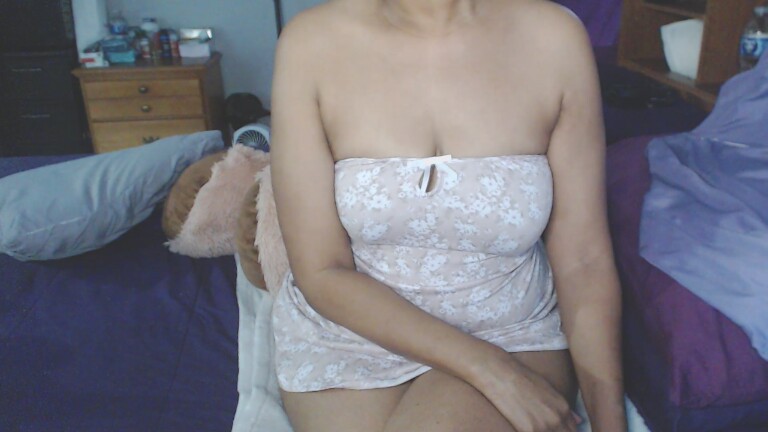 LovelyLavender22's Streamate show and profile