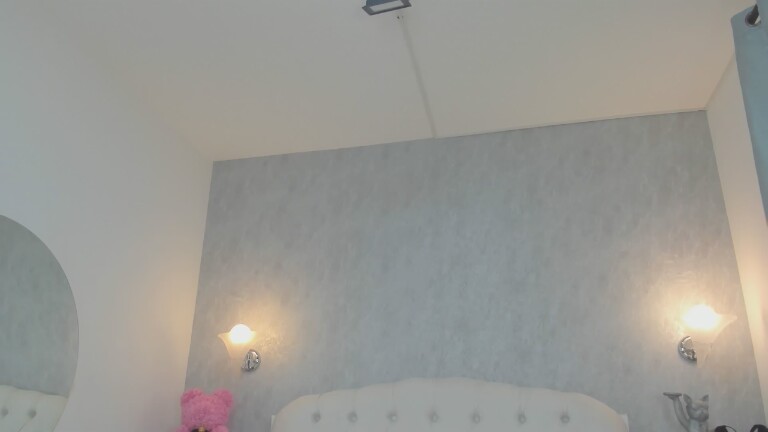 EmmilyMartinez's Streamate show and profile