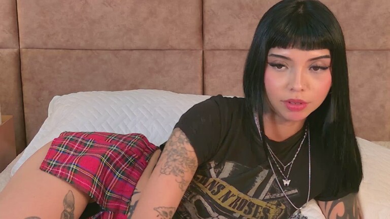 AlanaPierce's Streamate show and profile