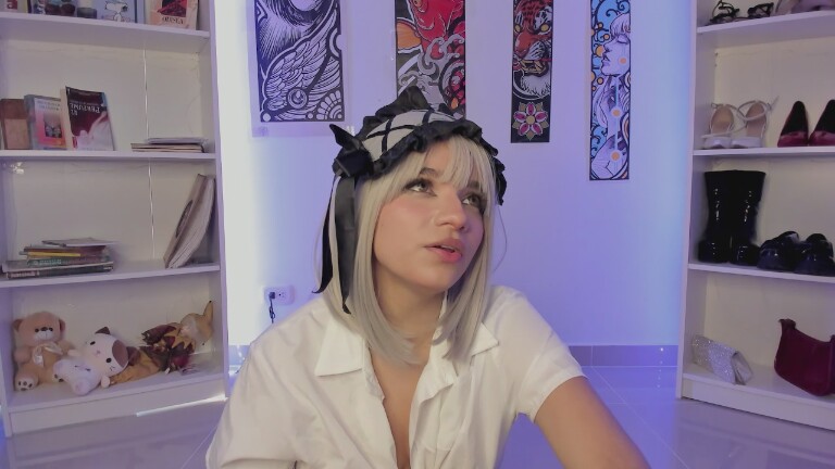 NaomiBlake's Streamate show and profile