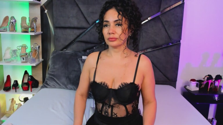 CatlinBouuvier's Streamate show and profile