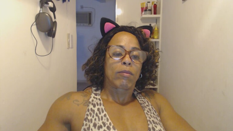 martastrong's Streamate show and profile