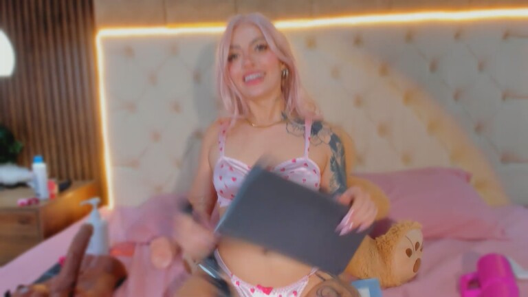 Elizabeth_Dumont's Streamate show and profile