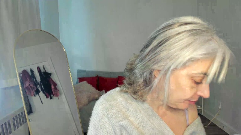 TheRealSeska's Streamate show and profile