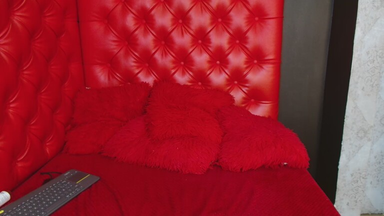 LadyMiaXxx's Streamate show and profile