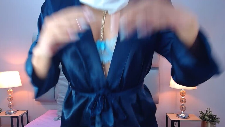 Aisha_Emerald's Streamate show and profile