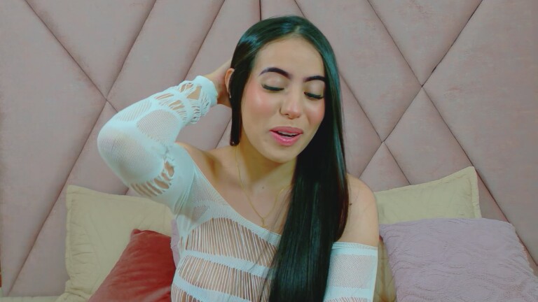 VictoriaSoleil's Streamate show and profile