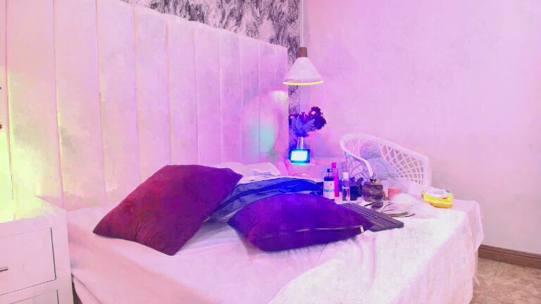 Tessalove_606's Streamate show and profile