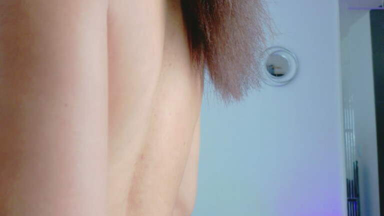 MirandaYong's Streamate show and profile