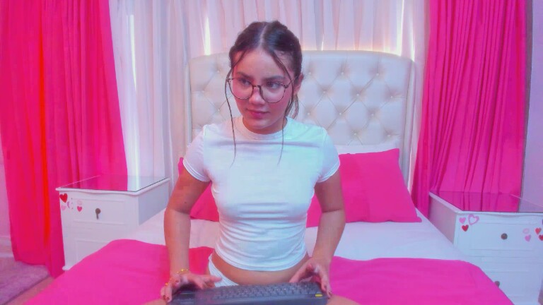 AlaskaRoss's Streamate show and profile