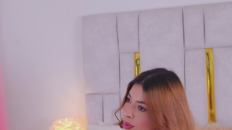 AngelaDiMartino's Streamate show and profile