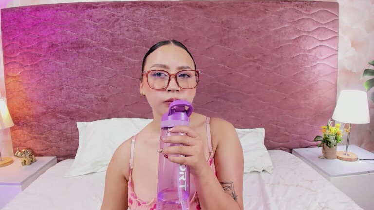 AlanaLeBlanc's Streamate show and profile