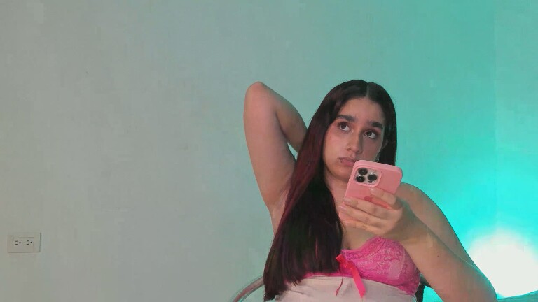 LlilyEvans's Streamate show and profile