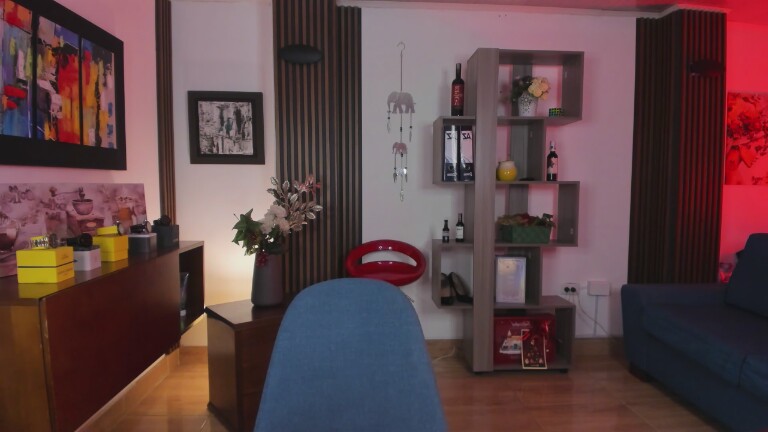 FloraDominguez's Streamate show and profile