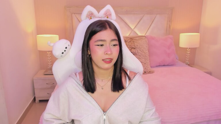 SophiaColinns's Streamate show and profile