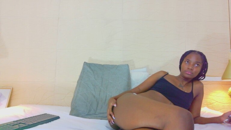 Slimchocobar28's Streamate show and profile