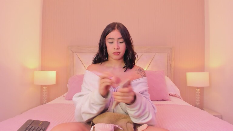 SophiaColinns's Streamate show and profile