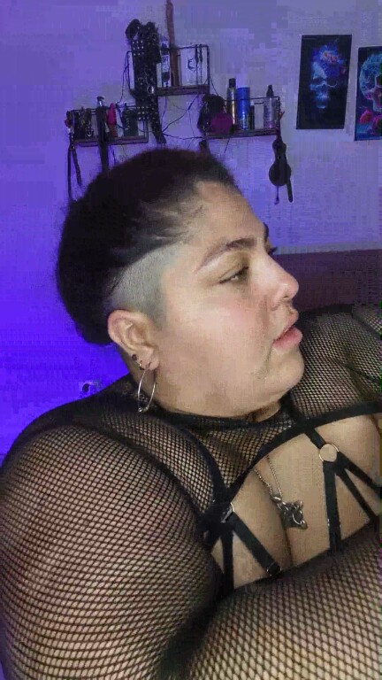 Kendra_lil_evil's Streamate show and profile