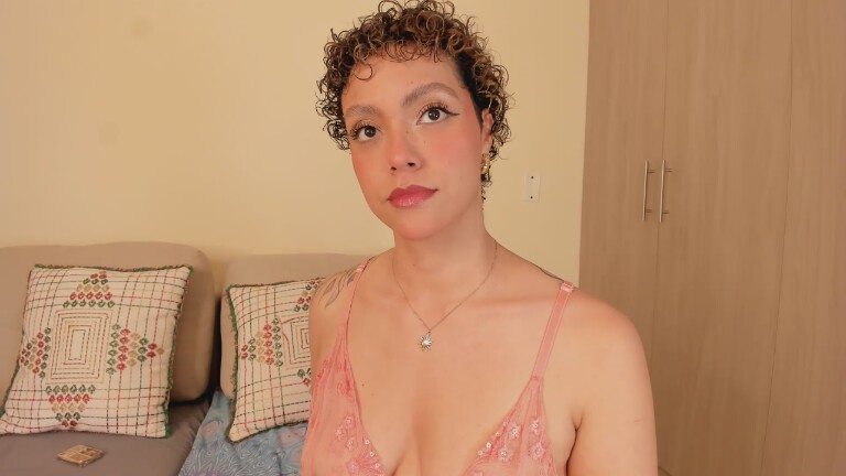 MartinaBrwn's Streamate show and profile