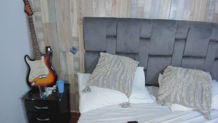 ZoeySpeart's Streamate show and profile