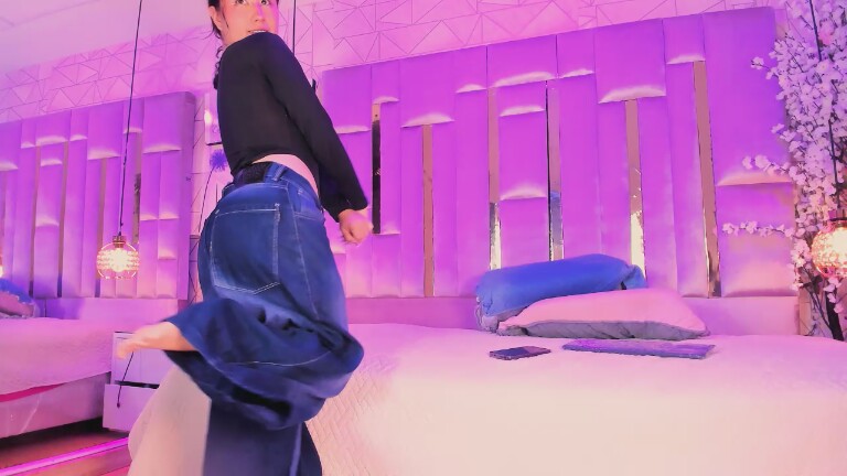 Naomistar111's Streamate show and profile