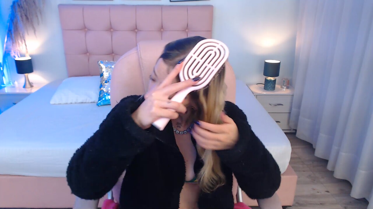 ZoeJoneess