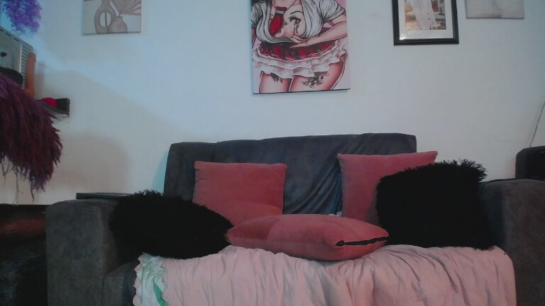 Vixenxnaughty's Streamate show and profile