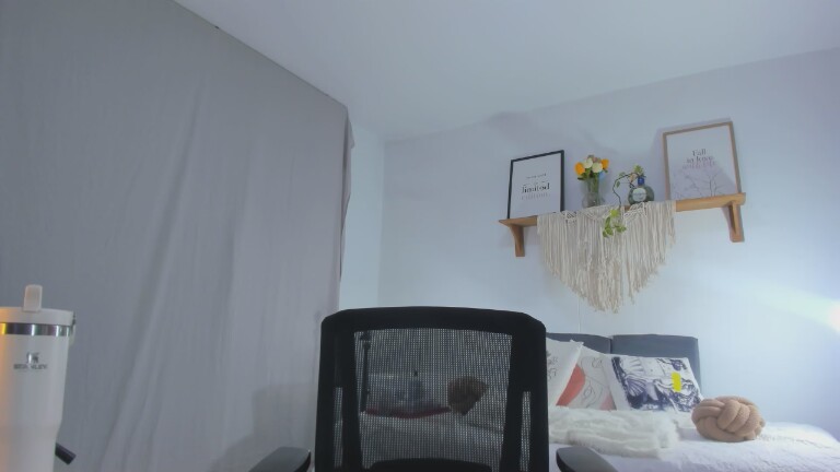 AlissonOwens's Streamate show and profile