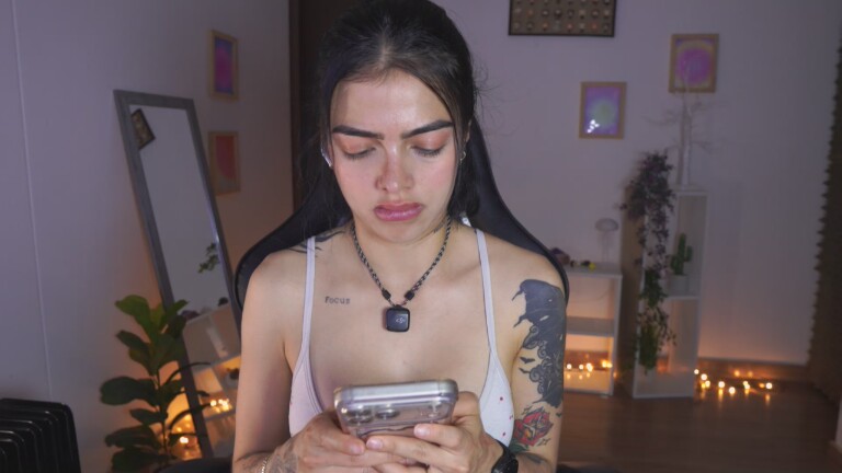 AlissonnovaXX's Streamate show and profile