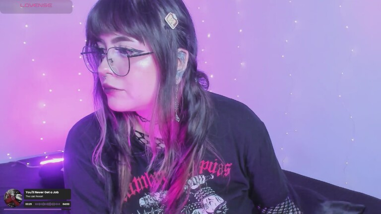 Hallucigenia's Streamate show and profile