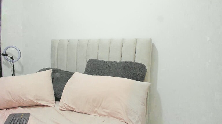 EmiliaSscoty's Streamate show and profile