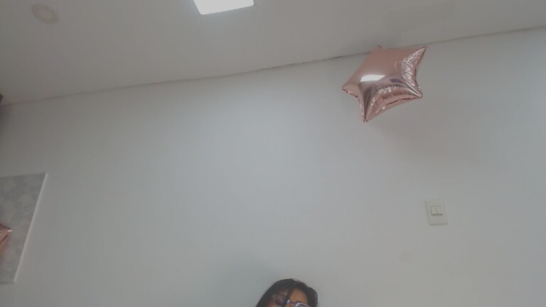 LunaDumont's Streamate show and profile