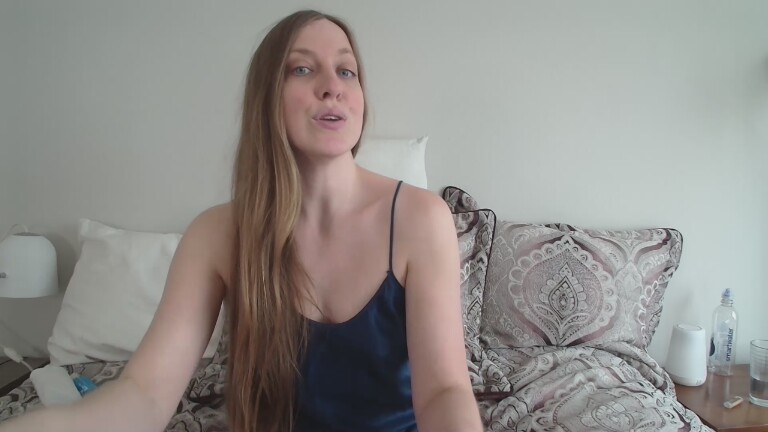 EmeraldOstara's Streamate show and profile