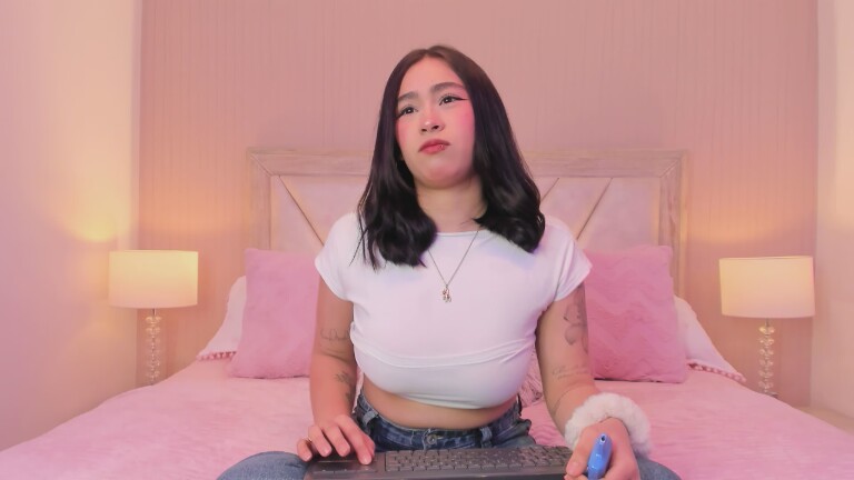 SophiaColinns's Streamate show and profile