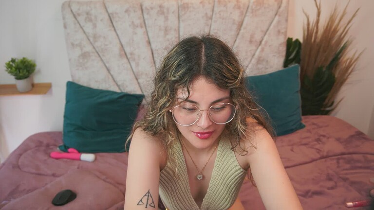 IamAbbi's Streamate show and profile