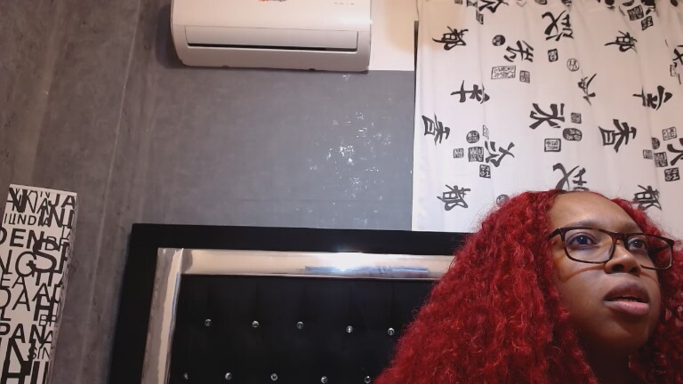 ZoeQueens's Streamate show and profile