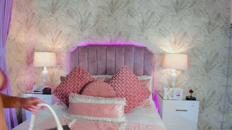 KoralDaviss's Streamate show and profile