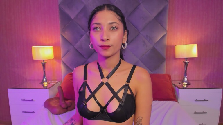 CoralMorgan's Streamate show and profile