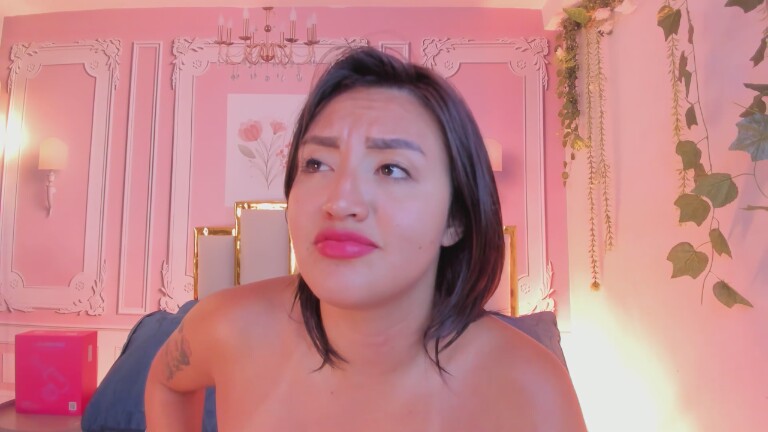 NaraSuarez's Streamate show and profile